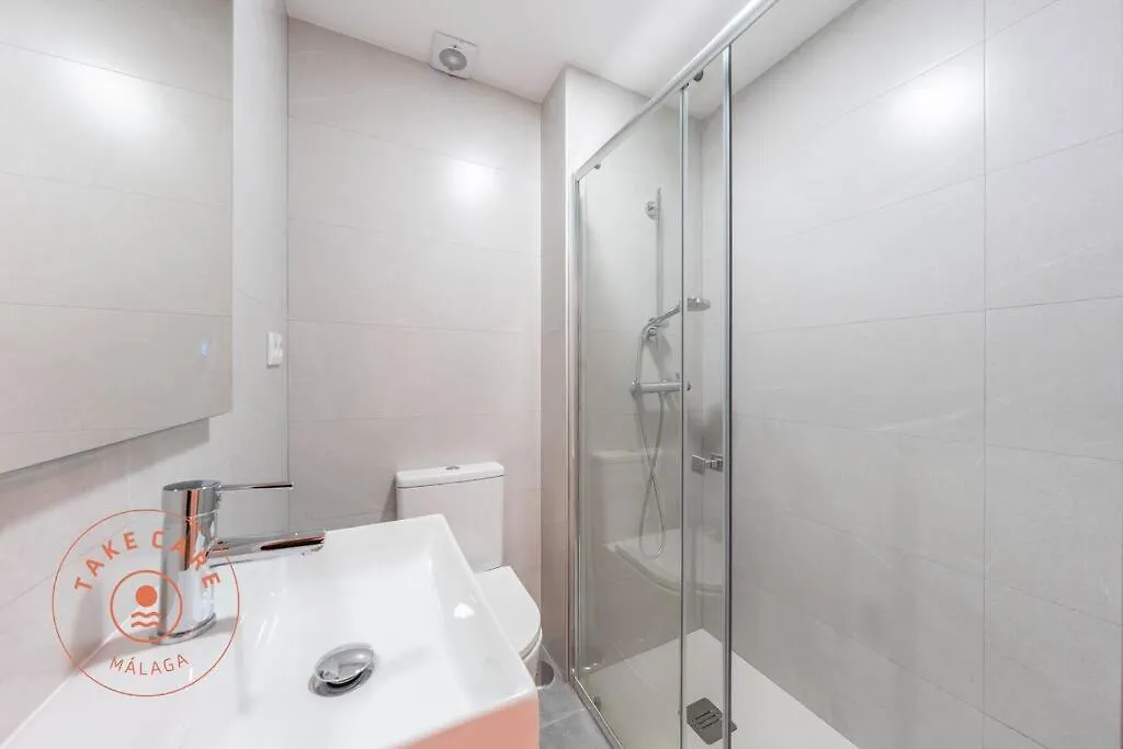 Cosy Apartment With Patio In Malaga - Tcm